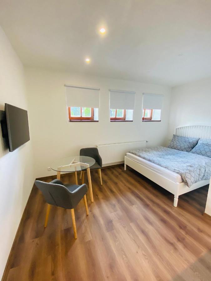 Apartmany V Ulicce Frymburk Buitenkant foto