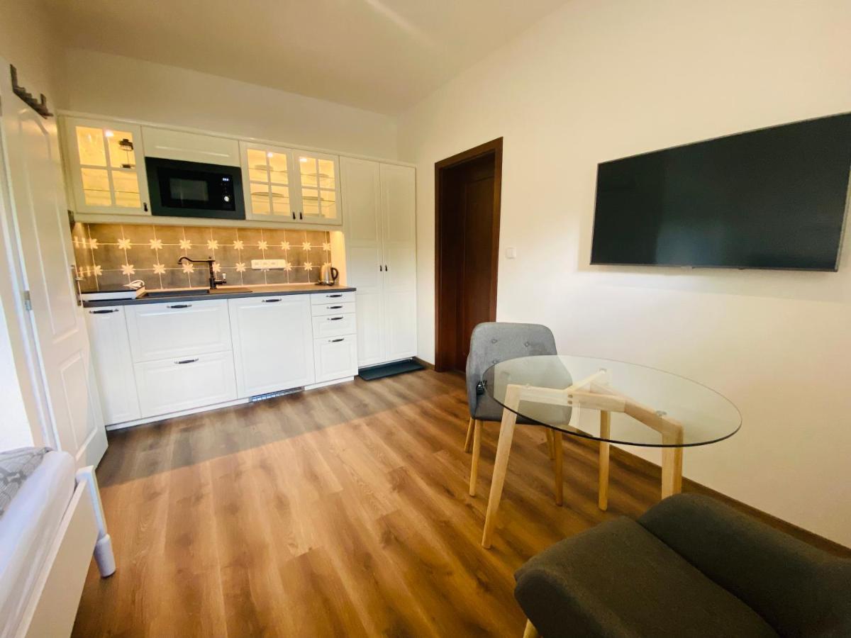 Apartmany V Ulicce Frymburk Buitenkant foto