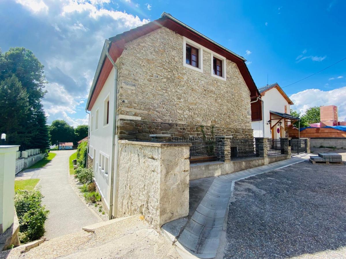 Apartmany V Ulicce Frymburk Buitenkant foto